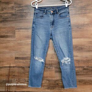 American Eagle Jeans 2 R Mom High Rise Crop Raw Hem Medium Wash Stretch Denim